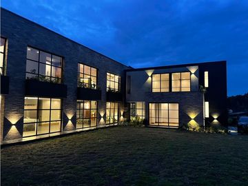Venta de Casa Campestre en El Alto de las Palmas