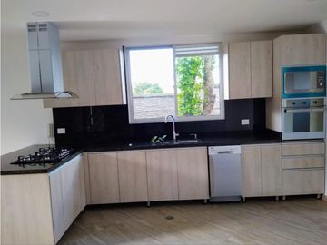 SE VENDE O SE PERMUTA CASA CAMPESTRE EN CHIA EN CONJUNTO CERRADO