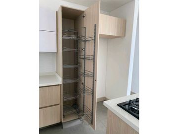 Se vende apto en los cristales oeste cali