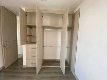 Se vende apto en los cristales oeste cali