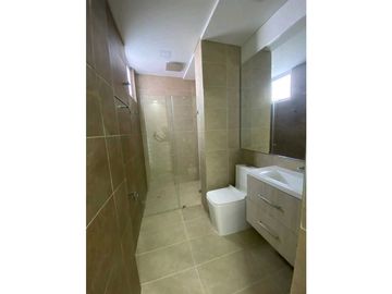 Se vende apto en los cristales oeste cali