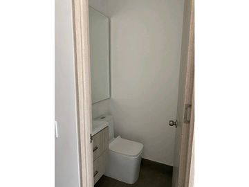 Se vende apto en los cristales oeste cali