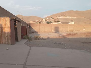 GRAN TERRENO CON 3 FRENTES EN ZONA INDUSTRIAL - VENTANILLA