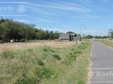 VENTA Casa en barrio cerrado Village del Parque , Berazategui, Hudson. Apto credito!