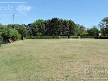 VENTA Casa en barrio cerrado Village del Parque , Berazategui, Hudson. Apto credito!