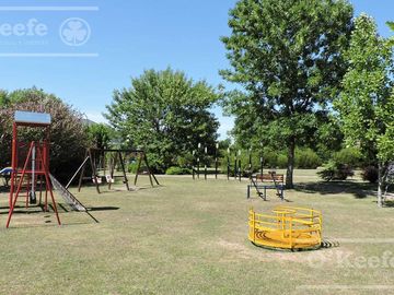 VENTA Casa en barrio cerrado Village del Parque , Berazategui, Hudson. Apto credito!