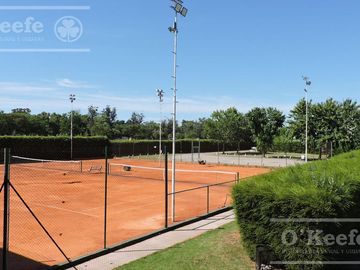 VENTA Casa en barrio cerrado Village del Parque , Berazategui, Hudson. Apto credito!