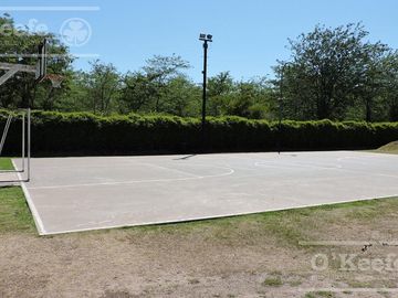 VENTA Casa en barrio cerrado Village del Parque , Berazategui, Hudson. Apto credito!