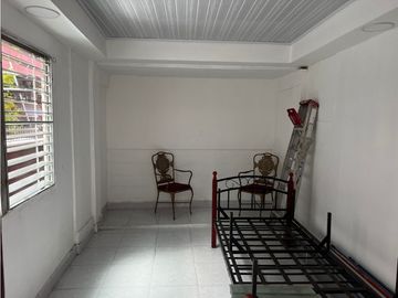 CASA EN VENTA EN EL AREA DE LOCERIA