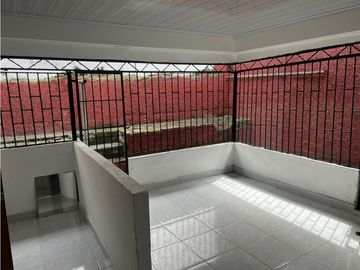 CASA EN VENTA EN EL AREA DE LOCERIA