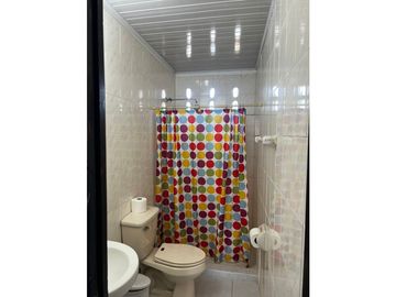 CASA EN VENTA EN EL AREA DE LOCERIA