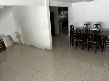 CASA EN VENTA EN EL AREA DE LOCERIA