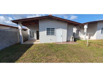 VENTA DE CASA EN BRISAS DEL GOLF ARRAIJAN