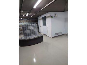 LOCAL COMERCIAL EN VENTA MEGAMALL