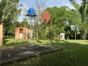 VENTA DE FINCA EN HERRERA, SECTOR OCU A ORILLA DE CARRETERA