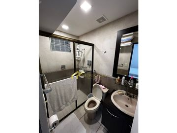 VENTA CASA EN BRISAS DEL GOLF REMODELADA