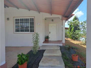 ALQUILER CON OPCION A COMPRA DE CASA EN BRISAS DEL GOLF ARRAIJAN (GN)