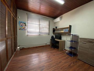 SAN FRANCISCO / CASA COMERCIAL / 500 M2 / 2 NIVELES /  2 BALCONES
