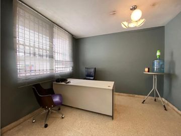 SAN FRANCISCO / CASA COMERCIAL / 500 M2 / 2 NIVELES /  2 BALCONES