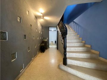 SAN FRANCISCO / CASA COMERCIAL / 500 M2 / 2 NIVELES /  2 BALCONES