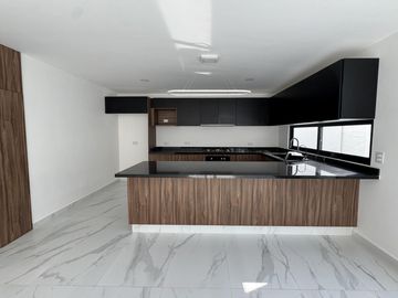 CASA EN VENTA EN PARQUE MEXICO, LOMAS DE ANGELOPOLIS III