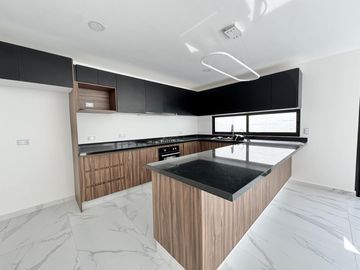 CASA EN VENTA EN PARQUE MEXICO, ZONA LOMAS DE ANGELÓPOLIS III