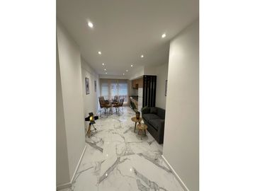 2 AMBIENTES A LA CALLE CON BALCON - ALTE. BROWN 1712