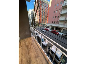2 AMBIENTES A LA CALLE CON BALCON - ALTE. BROWN 1712