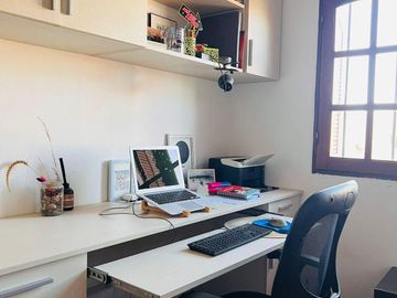 Villa Allende , a mtrs del Shopping , casa en venta de  3 dormitorios con pileta y cochera