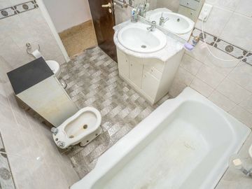VENTA PH 4 AMB PARQUE PATRICIOS PERMUTA / FINANCIA
