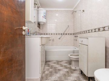 VENTA PH 4 AMB PARQUE PATRICIOS PERMUTA / FINANCIA