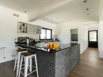VENTA CASA 4 AMBIENTES CLUB DE CAMPO LOS PUENTES