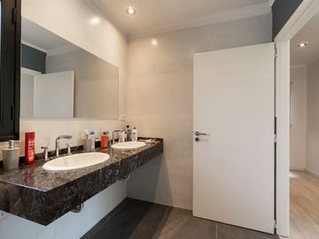 VENTA CASA 4 AMBIENTES CLUB DE CAMPO LOS PUENTES