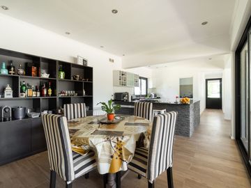 VENTA CASA 4 AMBIENTES CLUB DE CAMPO LOS PUENTES