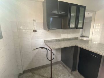 VENTA DEPARTAMENTO 6 AMBIENTES MONTE GRANDE