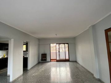 VENTA DEPARTAMENTO 6 AMBIENTES MONTE GRANDE