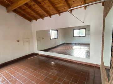 VENTA DEPARTAMENTO 6 AMBIENTES MONTE GRANDE