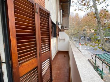 VENTA DEPARTAMENTO 6 AMBIENTES MONTE GRANDE