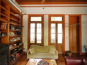 VENTA EXCELENTE  PH 6 AMB CON TERRAZA BALVANERA