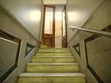 VENTA EXCELENTE  PH 6 AMB CON TERRAZA BALVANERA