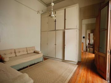 VENTA EXCELENTE  PH 6 AMB CON TERRAZA BALVANERA