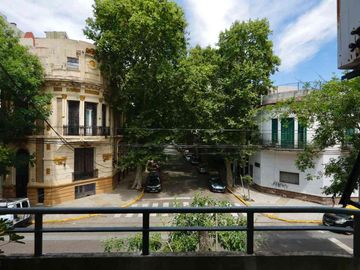 VENTA EXCELENTE  PH 6 AMB CON TERRAZA BALVANERA