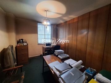 Oficina en Venta en Compañía de Jesús con Plaza de Armas