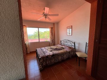 Casa en Fraccionamiento en Brisas, Temixco, Morelos CAEN-Ve-1054-Fr