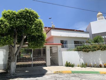 Casa en Fraccionamiento en Brisas, Temixco, Morelos CAEN-Ve-1054-Fr