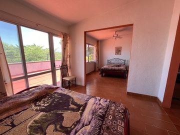 Casa en Fraccionamiento en Brisas, Temixco, Morelos CAEN-Ve-1054-Fr