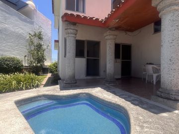 Casa en Fraccionamiento en Brisas, Temixco, Morelos CAEN-Ve-1054-Fr