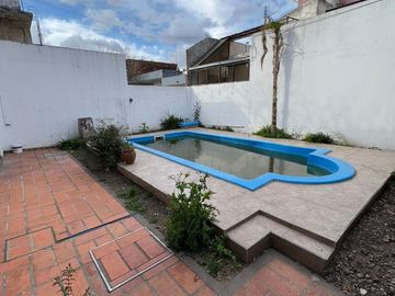 Chalet estilo colonial Ituzaingo