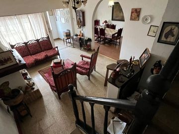 Chalet estilo colonial Ituzaingo