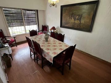 Chalet estilo colonial Ituzaingo